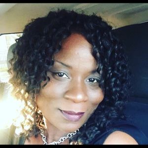 Meet your Posher, Alfreda